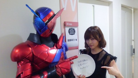 指原莉乃と仮面ライダー